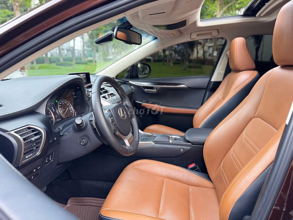 Gia đình ít sử dụng Lexus Nx300 nhập Nhật Full. Mua bán Ô tô tại Quận Gò Vấp Tp Hồ Chí Minh được đăng bởi Mss Ngọc hình 2