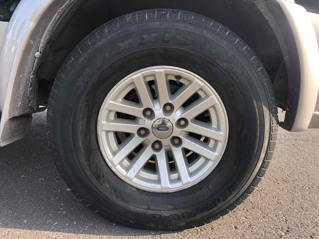Ford Everest 2006 Diesel XL 4x2 - 39 km. Mua bán Ô tô tại Thành phố Nha Trang Khánh Hòa được đăng bởi Ô TÔ KHÁNH HOÀ hình 9