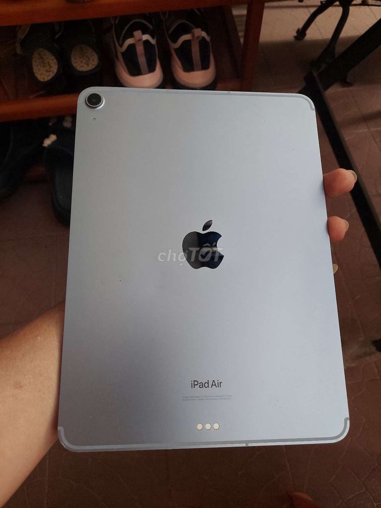 Apple iPad Air 5 M1 256GB Bạc Hỏng nguồn bán xác . Mua bán Máy tính bảng tại Quận Tân Bình Tp Hồ Chí Minh được đăng bởi Hàng Bao Tét hình 1