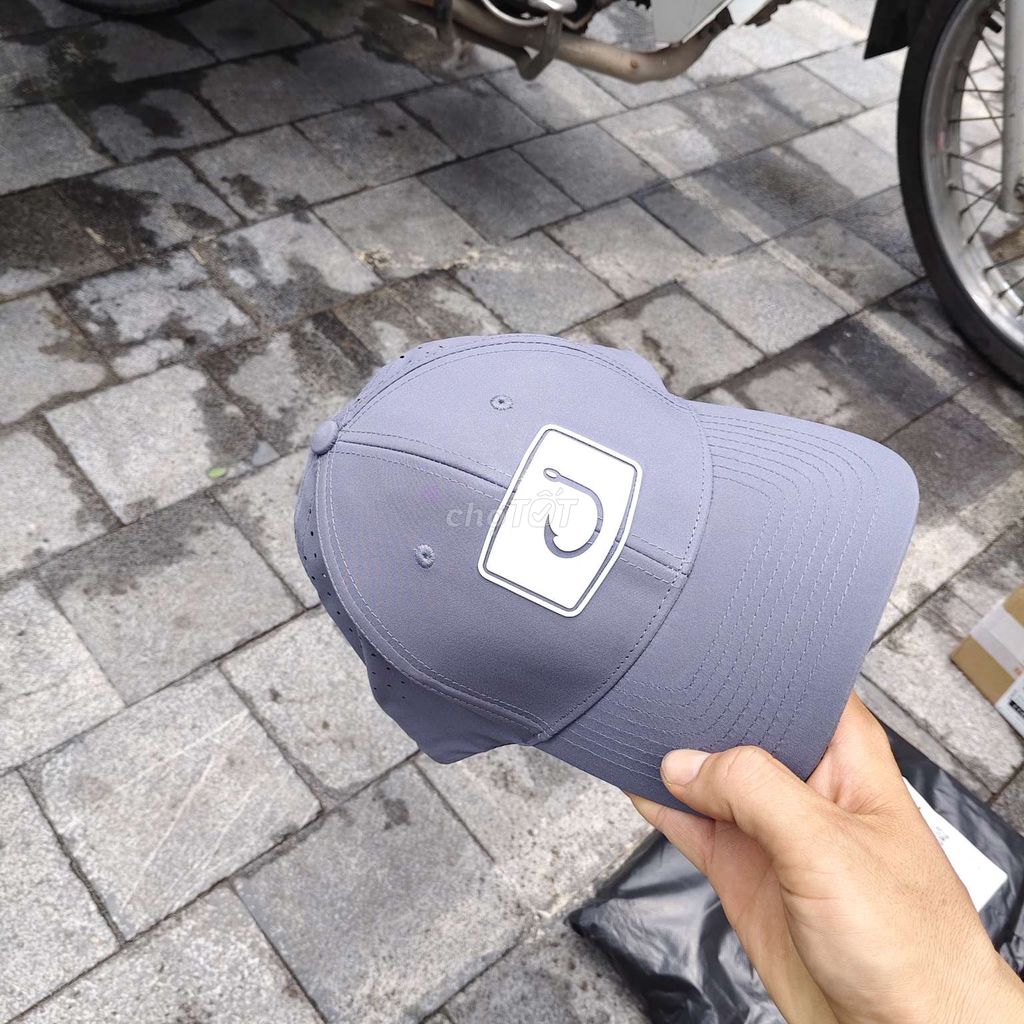 Mũ lưỡi trai Avid Pro Performance Snapback Xám. Mua bán Phụ kiện thời trang khác tại Huyện Gia Lâm Hà Nội được đăng bởi Hoang gia khánh hình 1