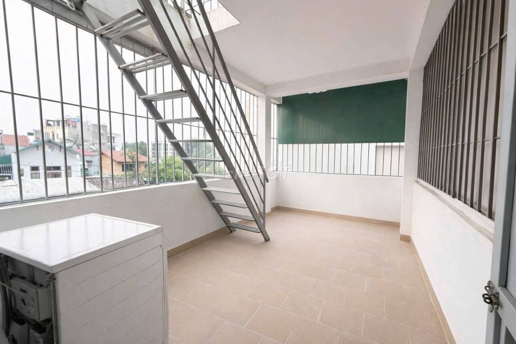 Продается дом Yen Nghia, 33 м2, 4 этажа, 3 спальни, 4,7 миллиарда