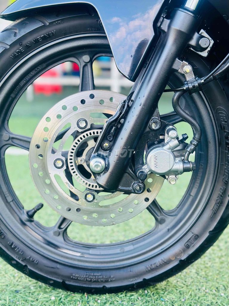 Honda Airblade 150 ABS 2021 Đen Đỏ Vàng. Mua bán Xe máy tại Huyện Chợ Mới An Giang được đăng bởi XE MÁY THIỆN PHÁT AN GIANG hình 8