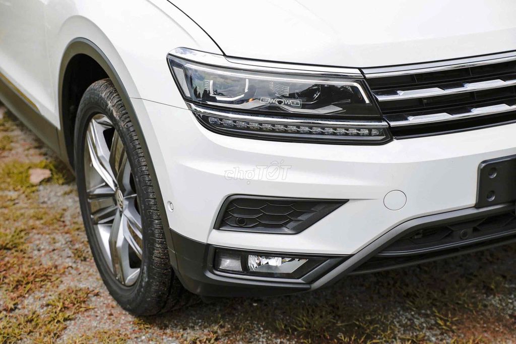 Volkswagen Tiguan Luxury S nhập Mexico 2023 30k km. Mua bán Ô tô tại Quận Gò Vấp Tp Hồ Chí Minh được đăng bởi Kính Đặng Ô Tô Lướt hình 5
