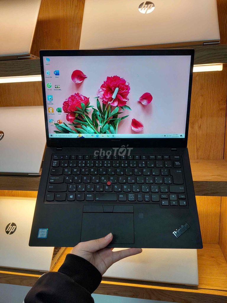 Thinkpad X1 Carbon gen 7 màn full HD ips siêu đẹp