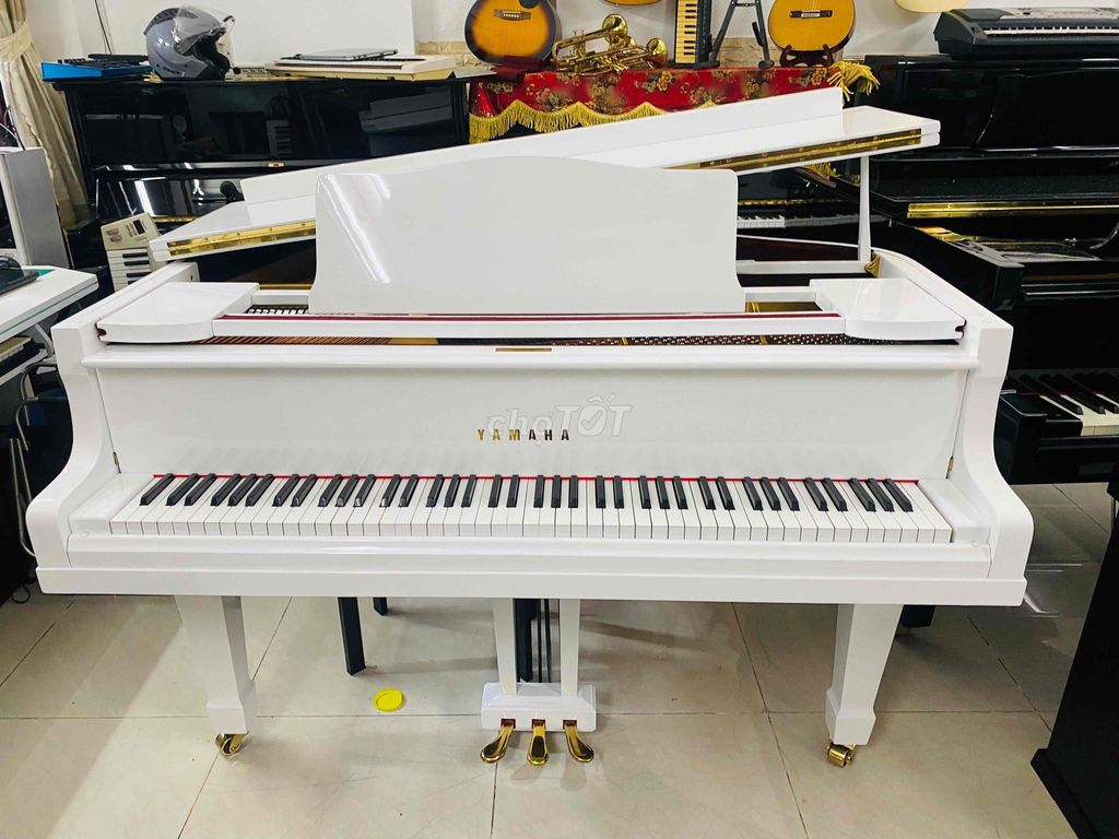 grand yamaha G2 WH như mới siêu lướt body keng