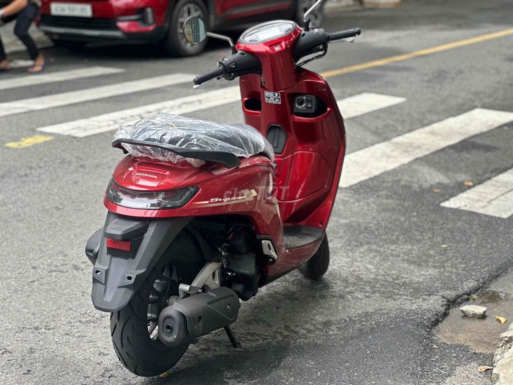 Honda Stylo 2026 Красный