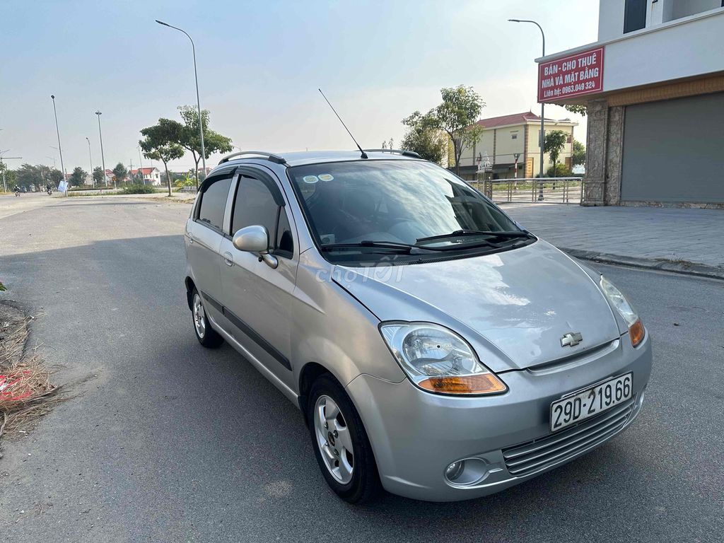 Chevrolet Spark 2011 2 chỗ Bạc. Mua bán Ô tô tại Quận Long Biên Hà Nội được đăng bởi TOÀN THẮNG Ô TÔ KINH BẮC hình 4