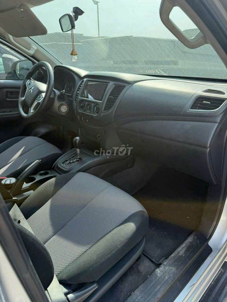 XE CHỞ TIỀN KO NIÊN HẠN. Mua bán Ô tô tại Quận 12 Tp Hồ Chí Minh được đăng bởi Trung hình 11