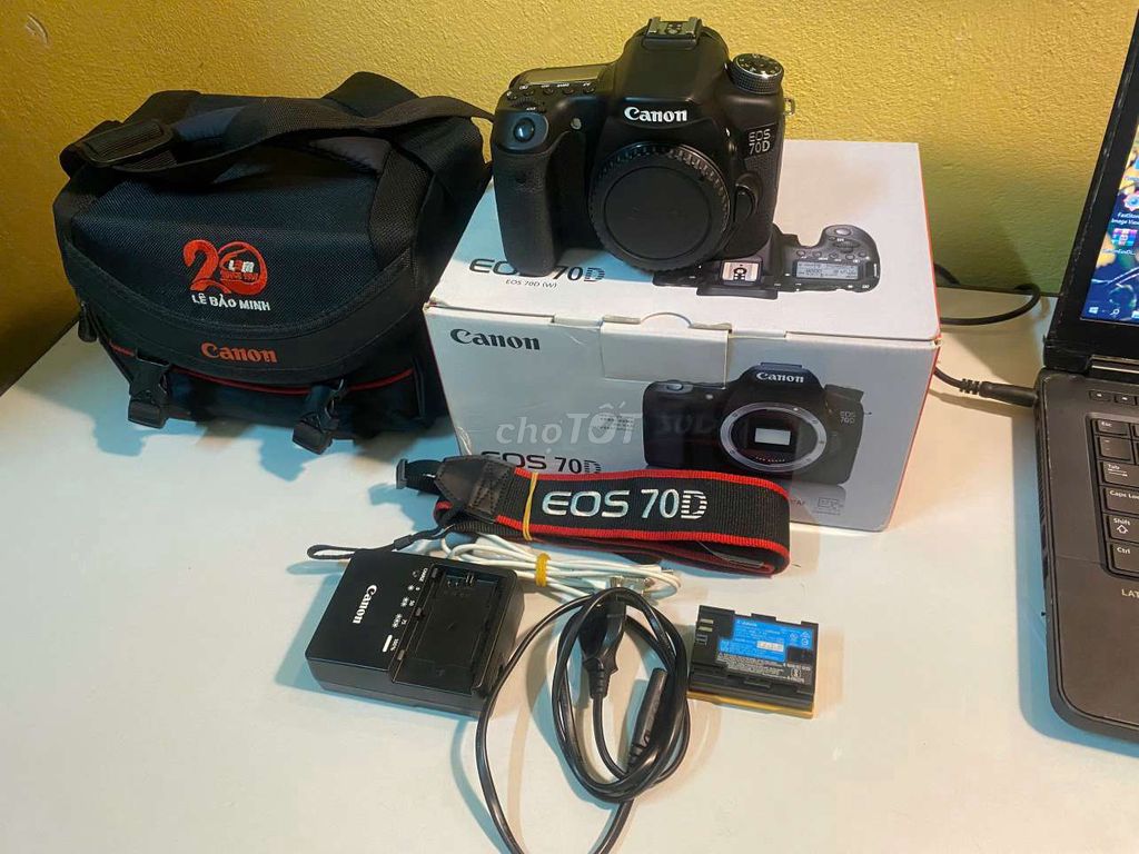 Canon 70D Body 5k shots Full Box.