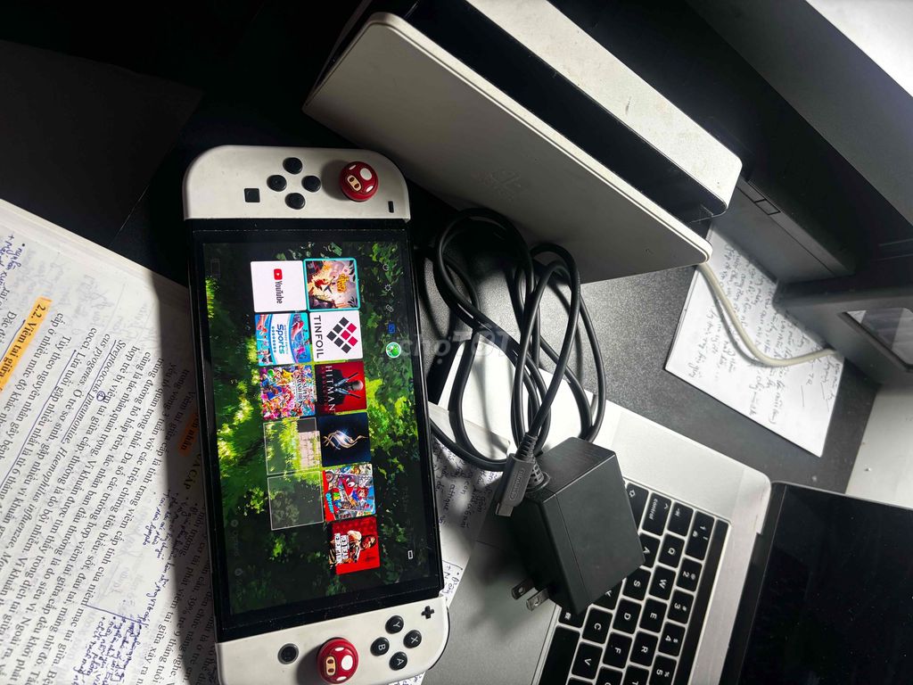 Nintendo Switch OLED Trắng đã hack free 10k games. Mua bán Thiết bị chơi game tại Quận Ninh Kiều Cần Thơ được đăng bởi t hình 1