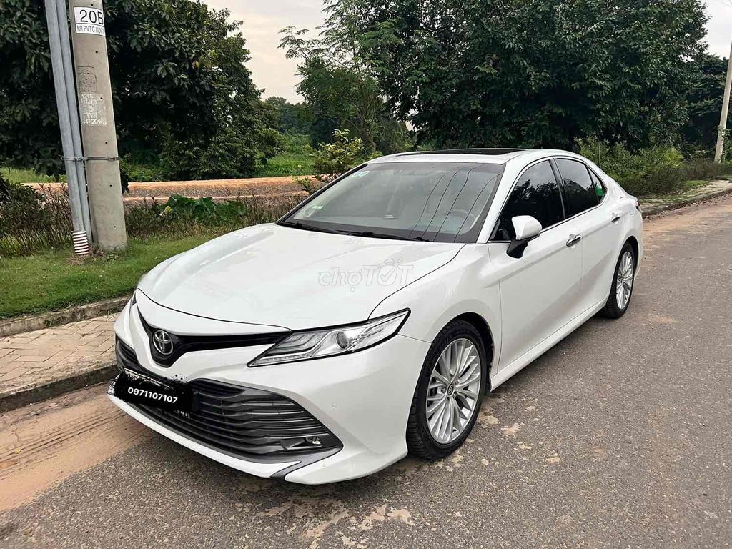 Toyota Camry 2020 2.5Q - 46000 km 1 chu sd