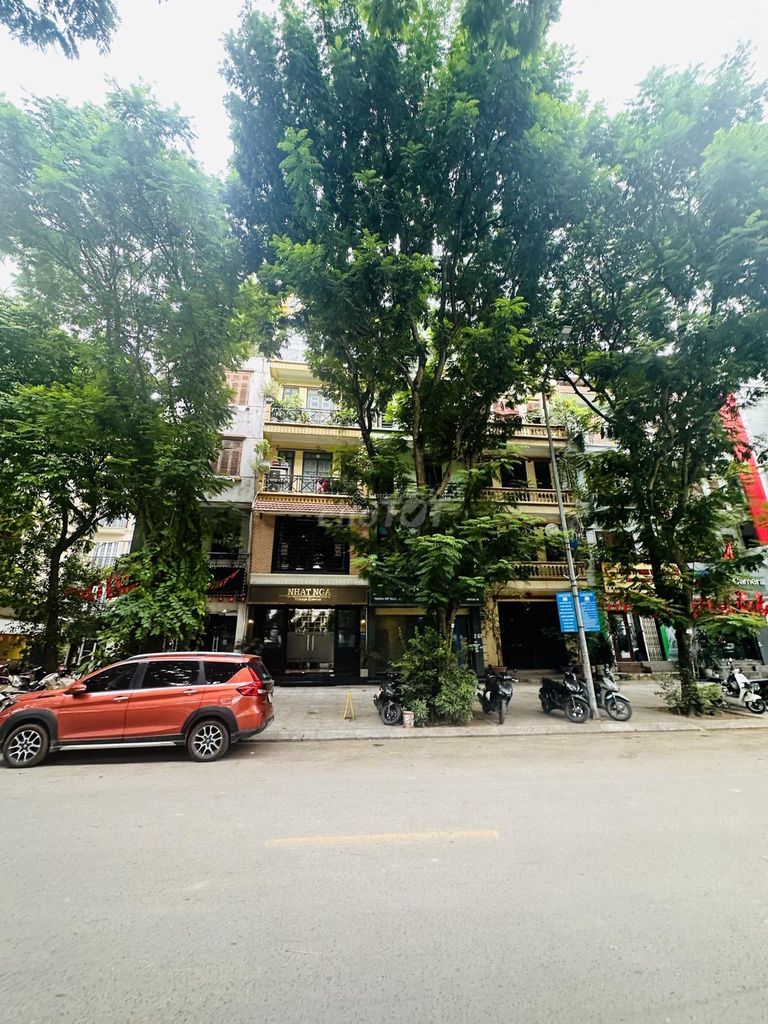 Bán nhà mặt phố KBT 6,5 tầng Phó Đức Chính xây mới