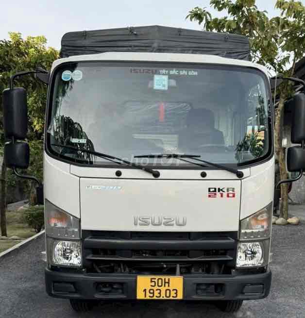 Xe Isuzu 1t95 2022 keo bat