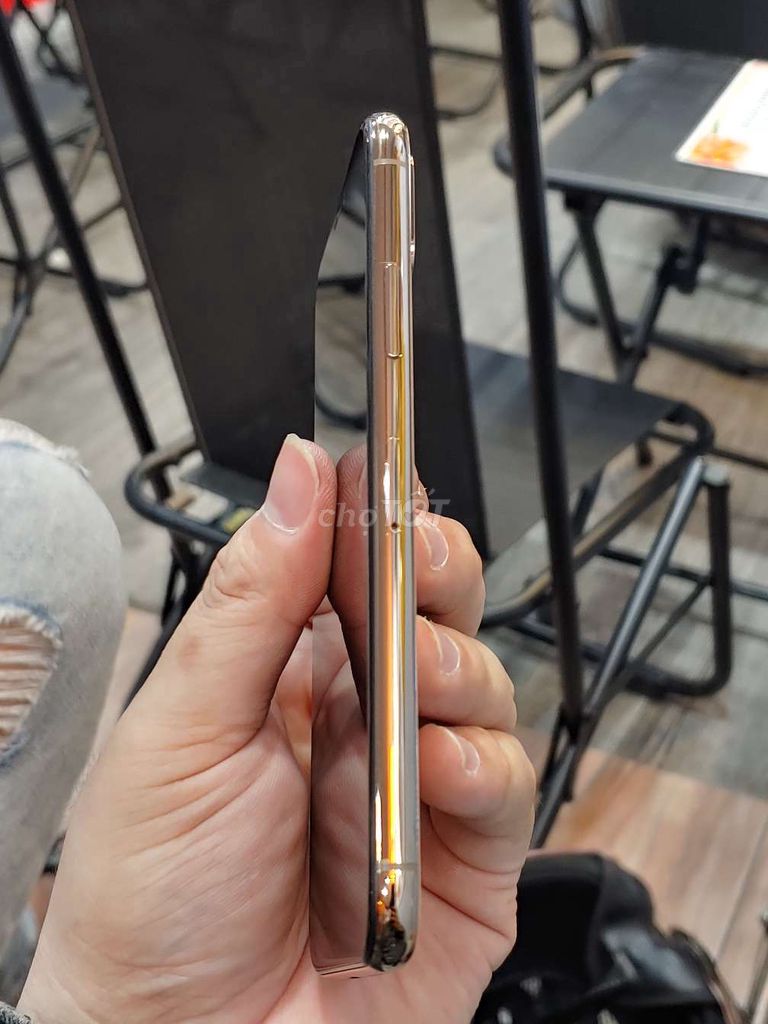 XS Gold 256GB