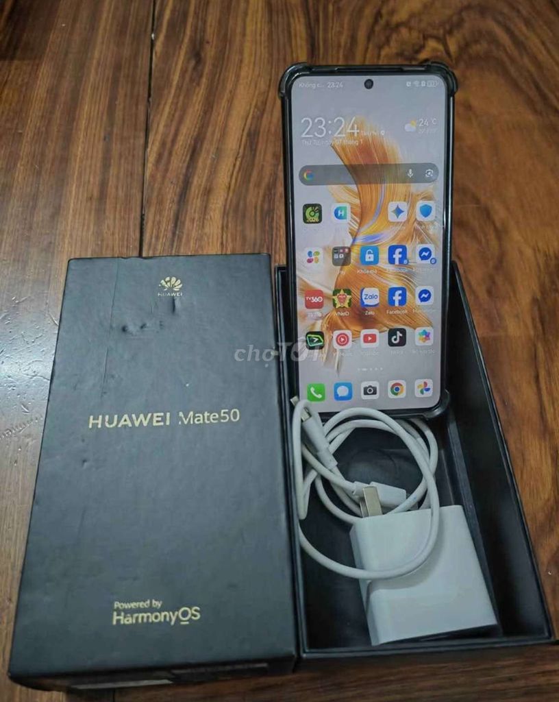 Huawei Mate 50 full box 8/128g Snapdragon 8+Gen1. Mua bán Điện thoại tại Quận Tân Phú Tp Hồ Chí Minh được đăng bởi David  hình 1