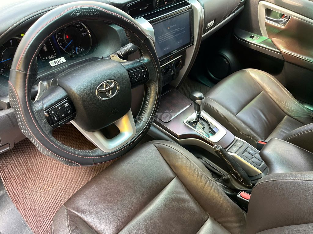 TOYOTA FORTUNER 2.4G 4X2 AT 2019 XE GIA ĐÌNH ĐI ÍT. Mua bán Ô tô tại Thành phố Thủ Đức Tp Hồ Chí Minh được đăng bởi Hiếu hình 19