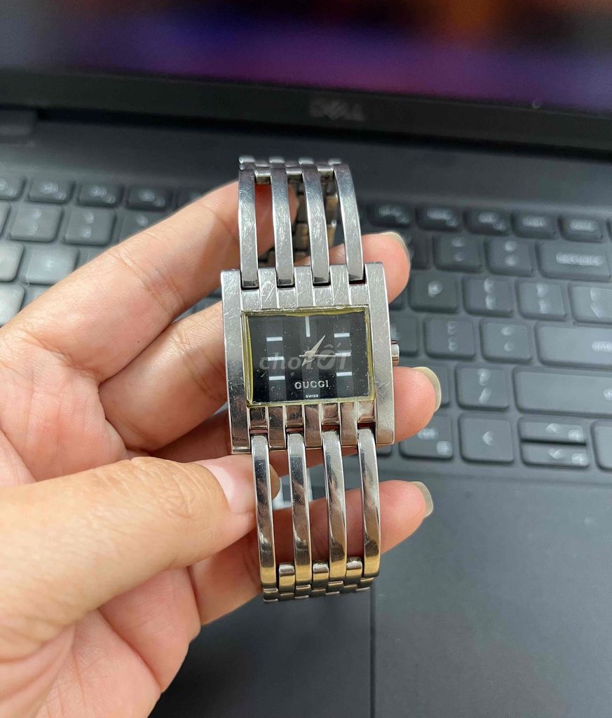 Đồng hồ Gucci Kim loại Bạc. Mua bán Đồng hồ tại Quận 12 Tp Hồ Chí Minh được đăng bởi 2hand luxury hình 1