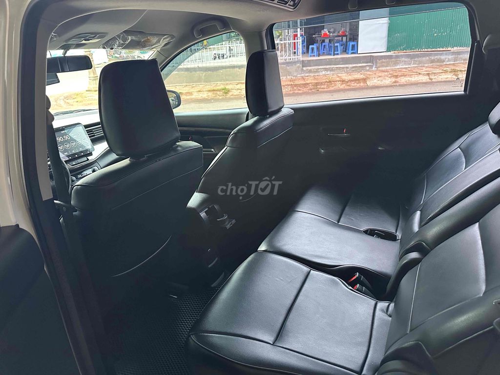 Suzuki Ertiga 2023 - 45000 km. Mua bán Ô tô tại Huyện Bảo Lâm Lâm Đồng được đăng bởi Chí Ngọc Đạt hình 12