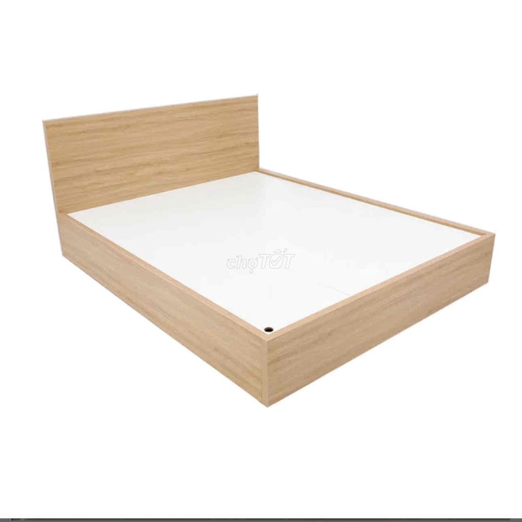 Giường ngủ mdf còn mới 1.8x2m