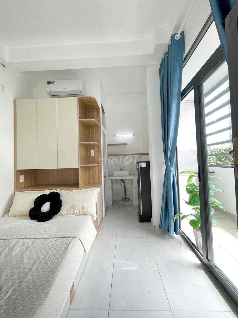 STUDIO BAN CÔNG FULL NỘI THẤT NGAY ETOWN