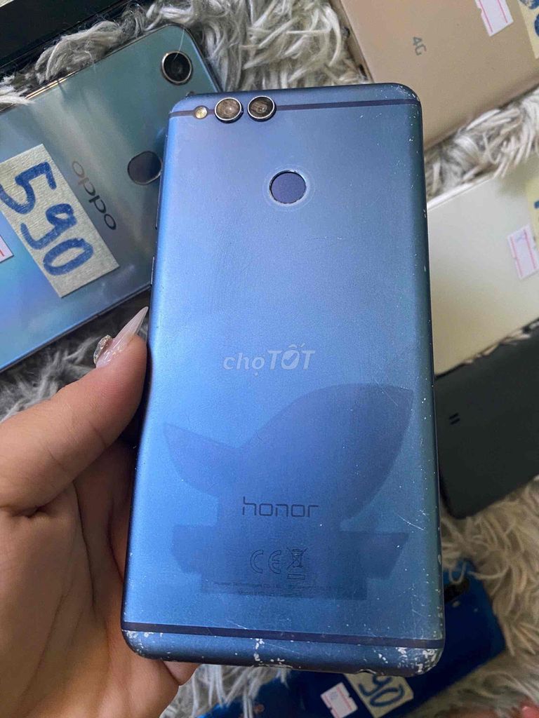 honor 7x, 64g, pin khỏe, màn ám tí góc, 650k