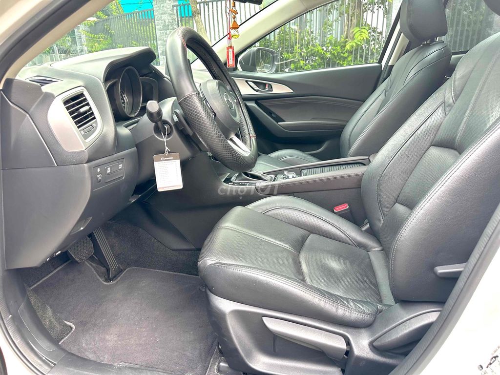 Mazda 3 2018 1.5 AT Sedan - 39000 km. Mua bán Ô tô tại Thành phố Thủ Dầu Một Bình Dương được đăng bởi Trần Đình Sáng hình 11