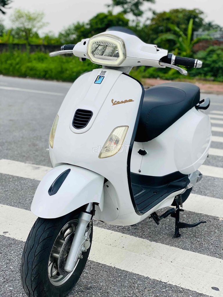 Vespa điện hãng Vinathai đời cao 2022 đèn vuông. Mua bán Xe điện tại Thành phố Nam Định Nam Định được đăng bởi Trung Đồ Cũ hình 1
