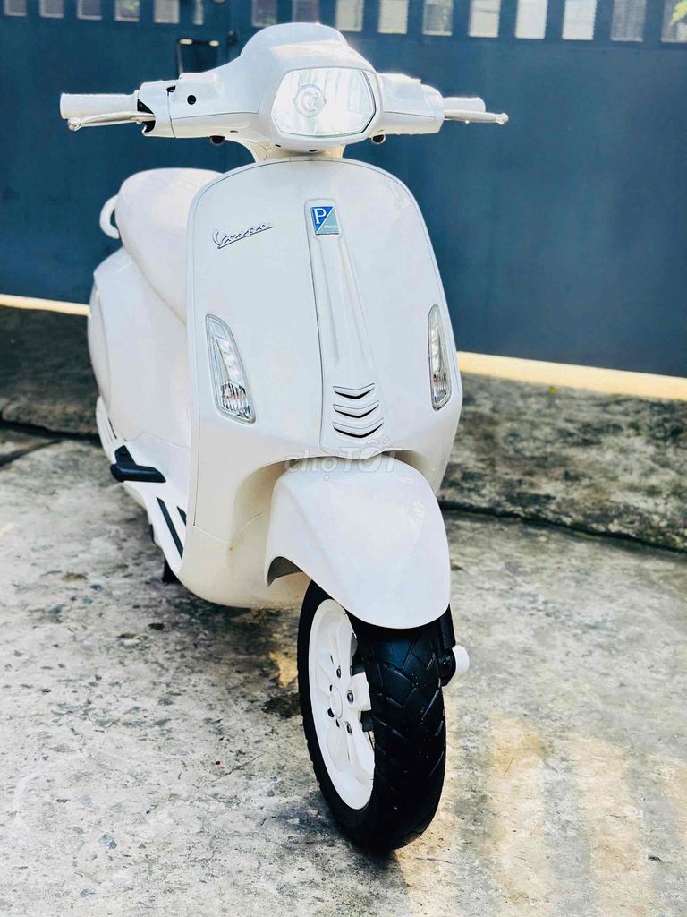 Piaggio Vespa Primavera 125CC 3VAL IE 2015 Белый