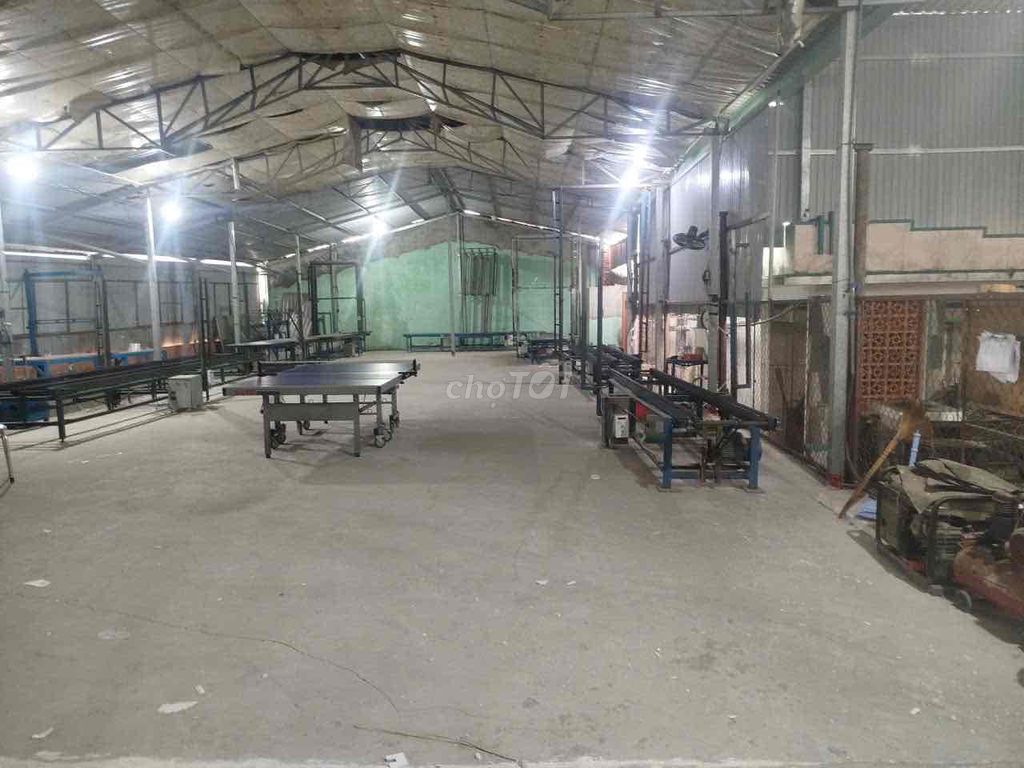 🏭 CHO THUÊ KHO 400M² – HẺM NGUYỄN THỊ TƯƠI, TÂN BÌNH  📍 Vị trí: Hẻm Ng