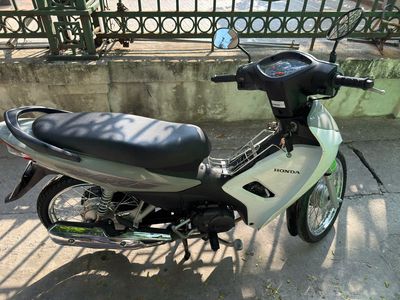 Honda Wave 110 Hoài cổ Trắng xám. Mua bán Xe máy tại Quận Hoàng Mai Hà Nội được đăng bởi Trần Quang