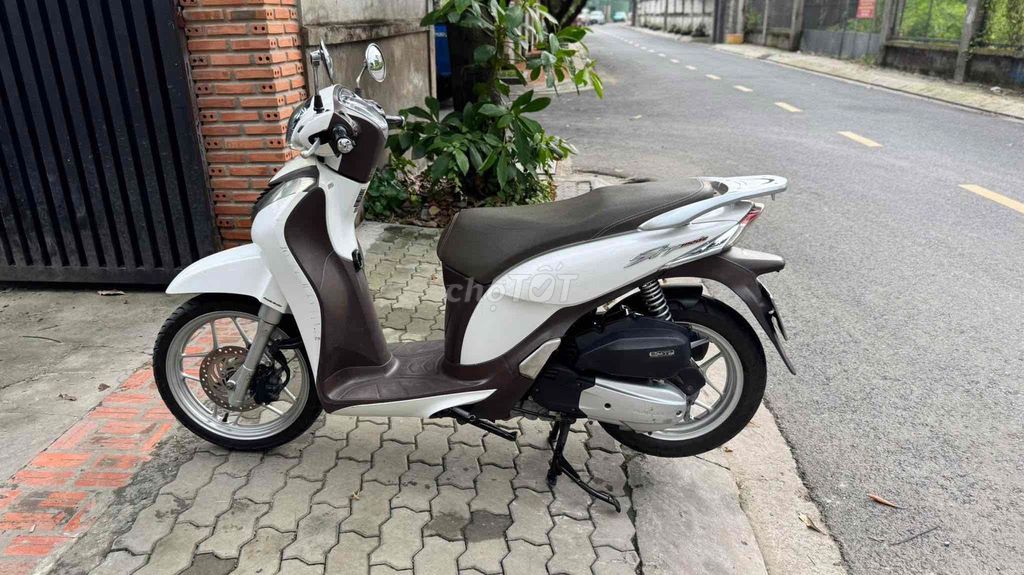 SH Mode 2014. Mua bán Xe máy tại Quận Bình Thạnh Tp Hồ Chí Minh được đăng bởi Quyphan hình 6