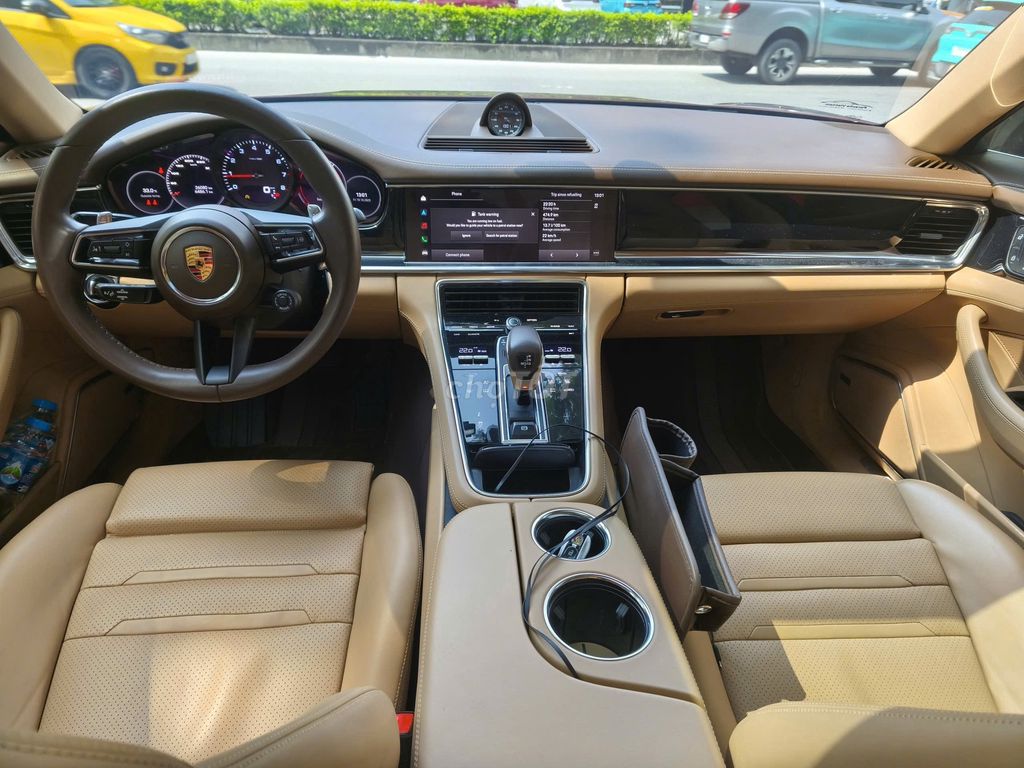 Porsche Panamera4 đỏ mận 2021. Mua bán Ô tô tại Quận Long Biên Hà Nội được đăng bởi Long Biên Cars hình 9
