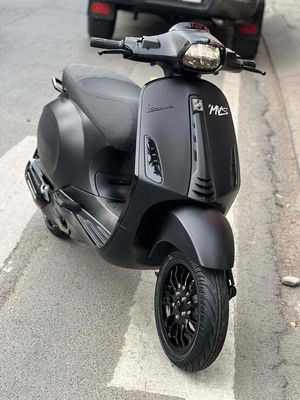 Piaggio Vespa Sprint 2016 iget ABS Notte Đen nhám. Mua bán Xe máy tại Thành phố Thủ Đức Tp Hồ Chí Minh được đăng bởi Gia Bảo