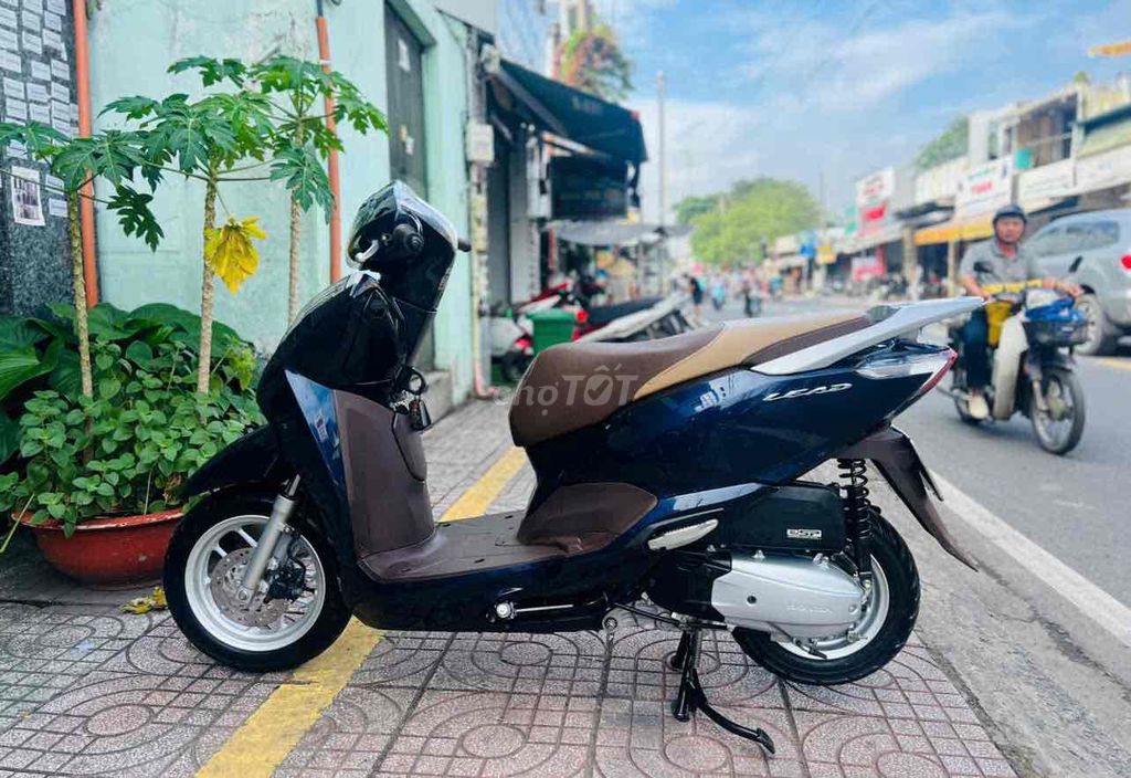 Honda Lead 125 2019 Xanh đen 20000 km. Mua bán Xe máy tại Quận 8 Tp Hồ Chí Minh được đăng bởi XE MÁY NGUYỄN MINH SƠN hình 4