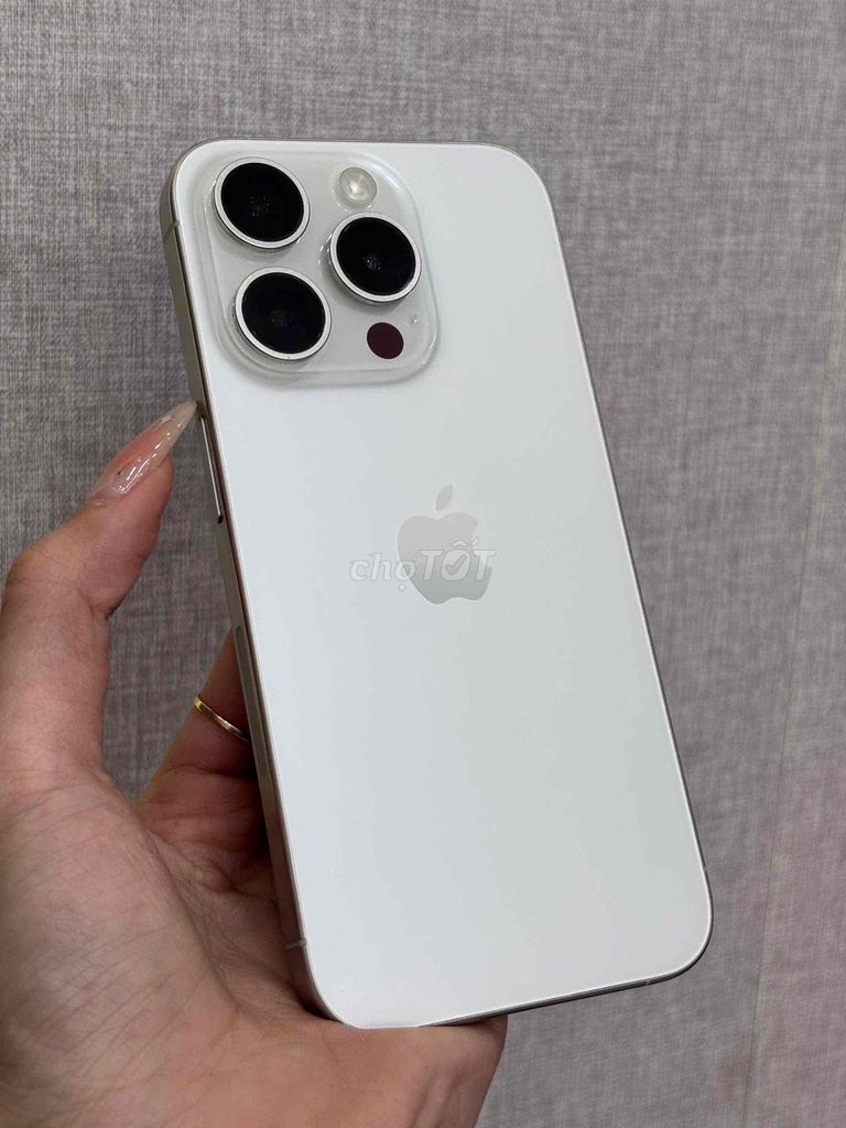 15 Pro 128GB Trắng Qte Mỹ Pin 88 Zin Đẹp 99 993839. Mua bán Điện thoại tại Quận Ninh Kiều Cần Thơ được đăng bởi Quý Mobile Cần thơ hình 1