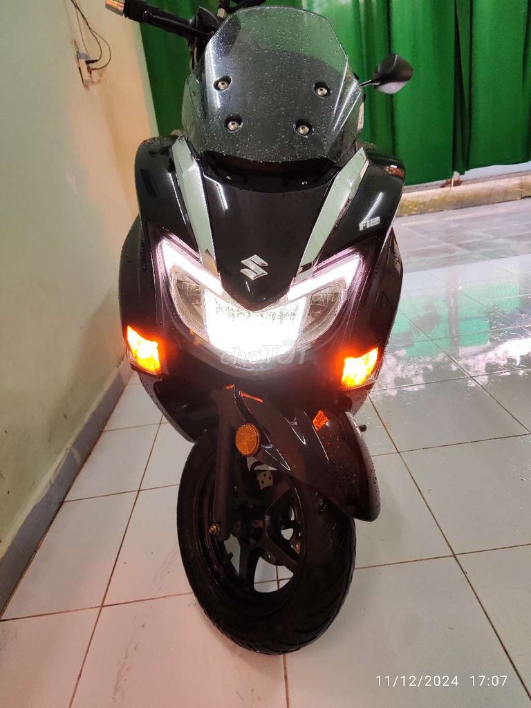 Suzuki burgman 125 hiếm..