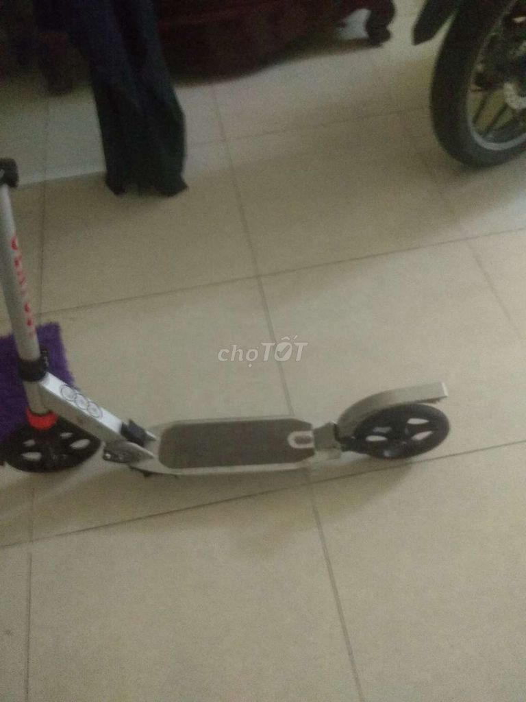 0702439839 - xe truot scooter cho trẻ loại lớn ai cần alo mình