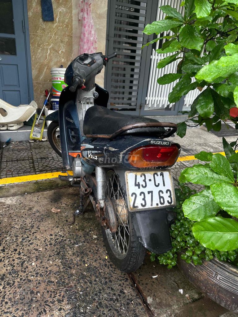 Suzuki Viva, сине-черный, полуавтомат