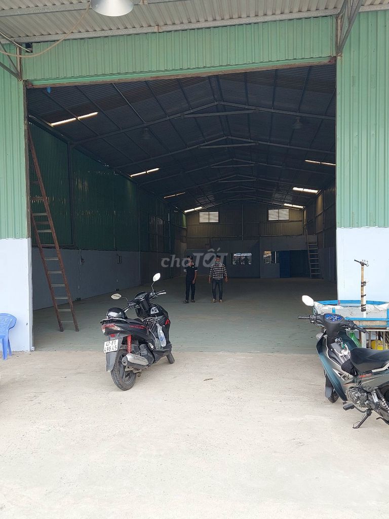 Cho thuê xưởng 560m2 giá 22tr/th hết hợp đồng tại đường hà huy giáp