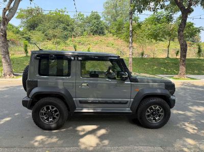 Suzuki Jimny 2024 Xám 6768 km