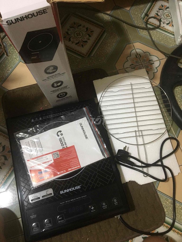 Bếp hồng ngoại Sunhouse SHD6011 Đen. Mua bán Bếp, lò, đồ điện nhà bếp tại Thành phố Hưng Yên Hưng Yên được đăng bởi Quyết hình 1