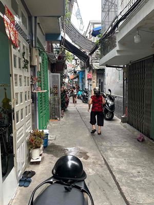 nhà đẹp - ngay khu lê văn quới - giáp tân phú 3 tầng -shr - nhỉnh 2 Ty