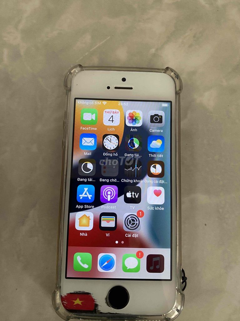 Apple iPhone SE 2016 16GB Đen màn trắng. Mua bán Điện thoại tại Quận Gò Vấp Tp Hồ Chí Minh được đăng bởi Anh hình 1