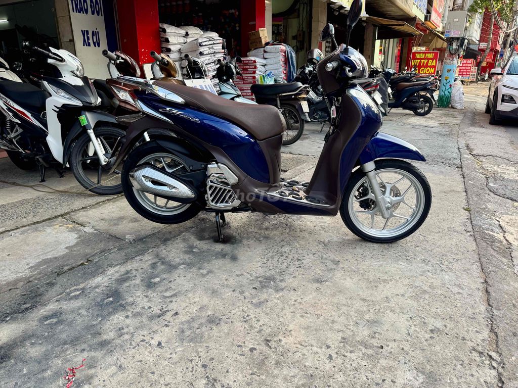 🔵🔵 SH Mode xanh đen 2015 rất đẹp có trả góp. Mua bán Xe máy tại Thành phố Biên Hòa Đồng Nai được đăng bởi XE MÁY CŨ THÀNH MỸ  hình 4