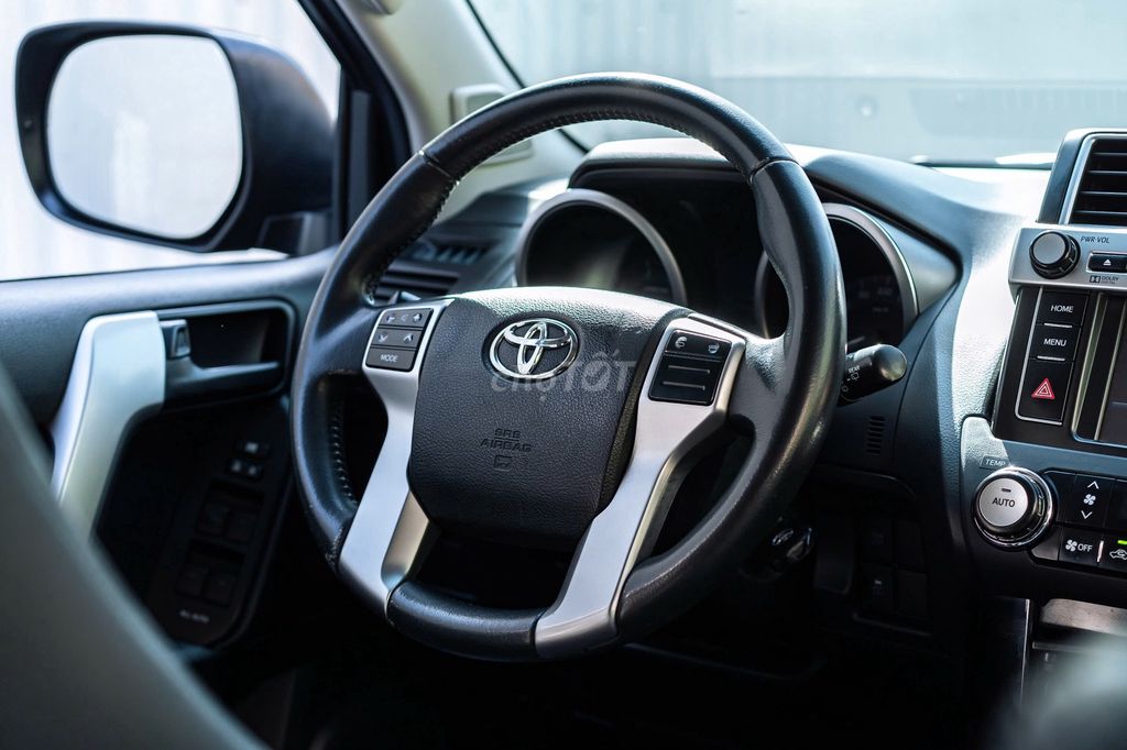 Toyota Prado 2016 TXL 2.7L cực mới. Mua bán Ô tô tại Quận Cầu Giấy Hà Nội được đăng bởi Quân Q Auto hình 18