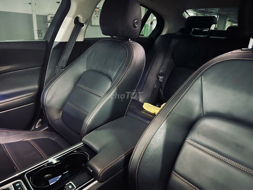 Jaguar XE 2016 Portfolio - 55000 km. Mua bán Ô tô tại Thành phố Thủ Đức Tp Hồ Chí Minh được đăng bởi Quynh Nguyen hình 6