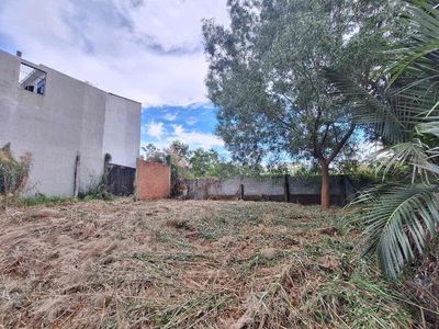 Plot of land 200 m² · Đường Lê Văn Lương