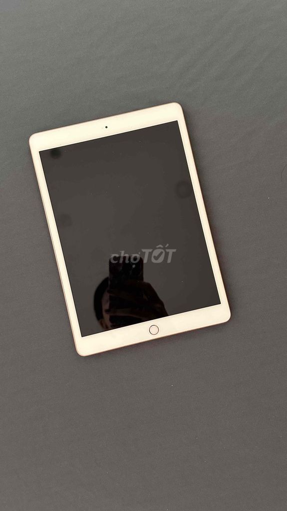 ipad 8. Mua bán Máy tính bảng tại Quận Phú Nhuận Tp Hồ Chí Minh được đăng bởi Uyen Hoang hình 1