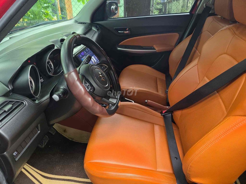 Suzuki Swift 2022 - 12000 km. Mua bán Ô tô tại Thành phố Huế Thừa Thiên Huế được đăng bởi Quốc Huy hình 4