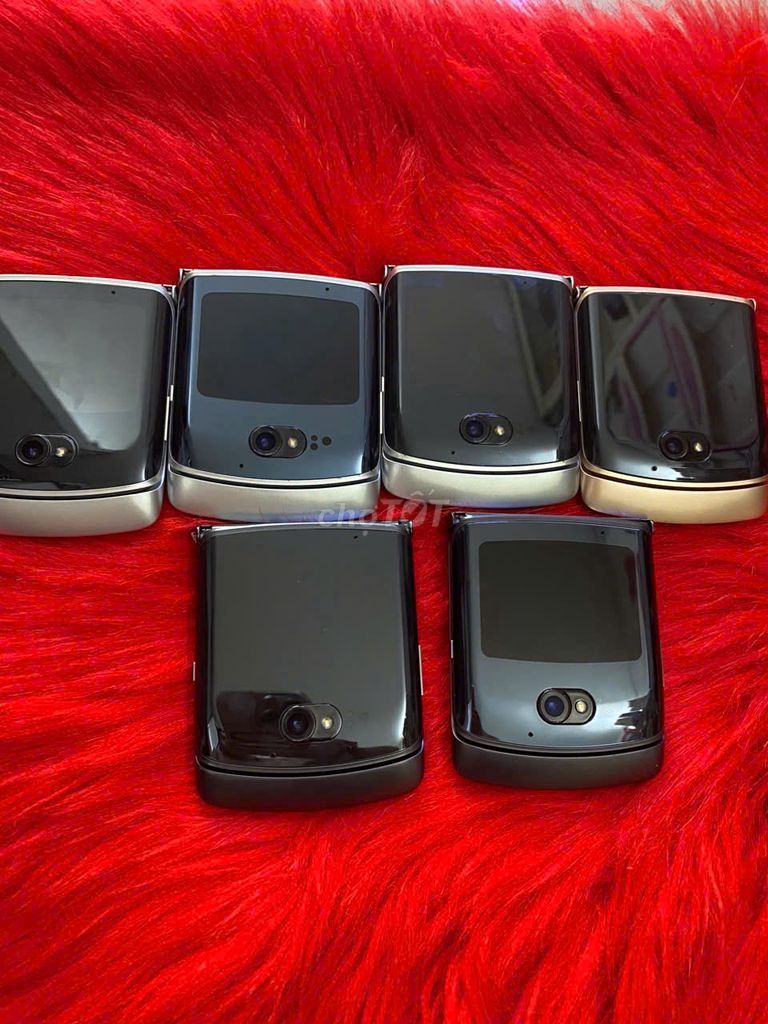 LUCKYPHONE VN MOTOROLA RAZR 5G  2020 NẮP GẬP VỎ SÒ